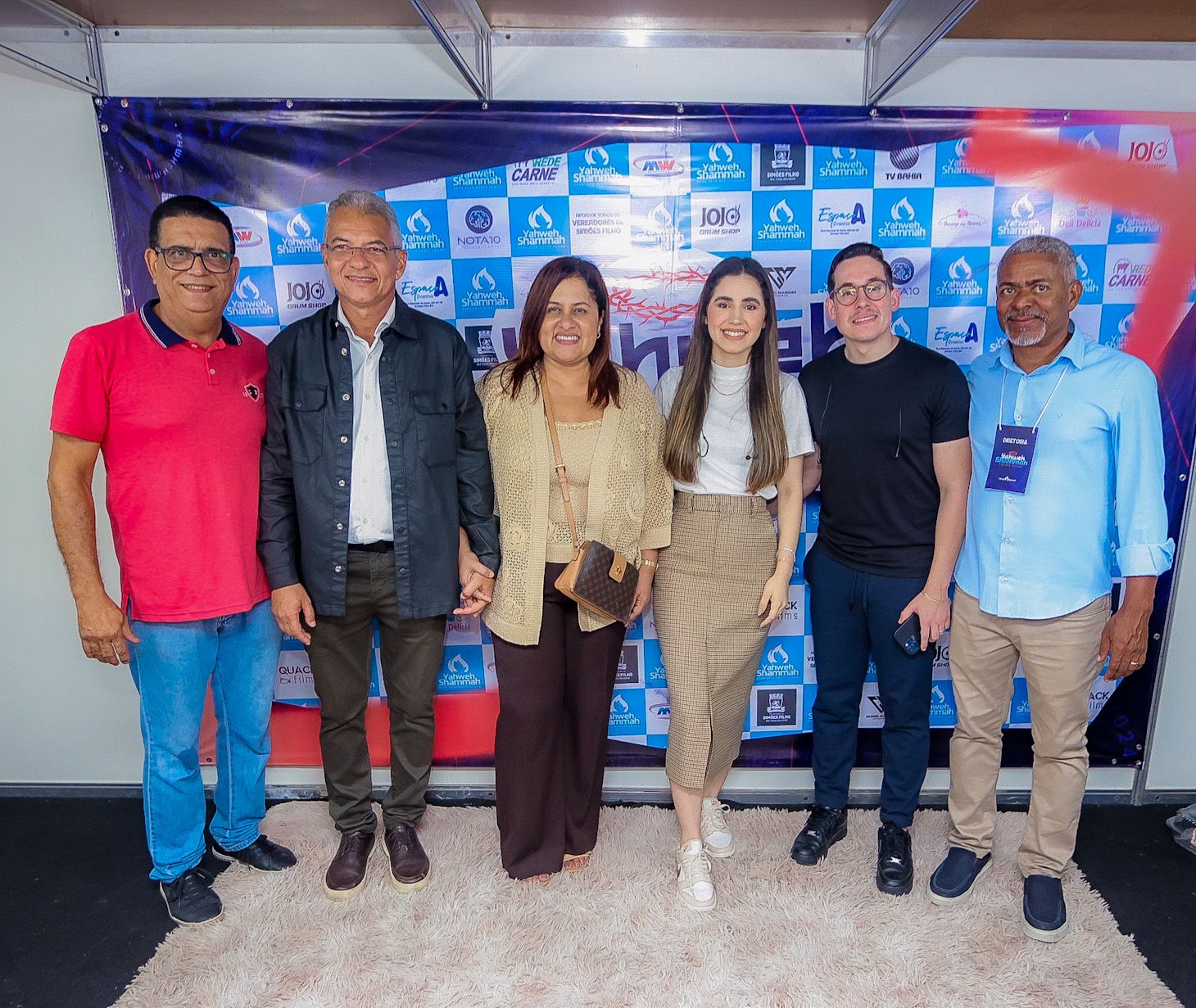 2465F2A0-B3FE-4DED-8CD5-93050025F4DC