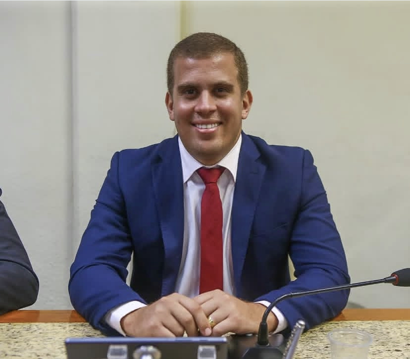 200CCE59-7F6B-4F90-A097-0C6A7F88FC05