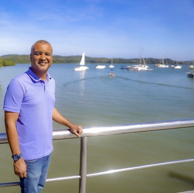 C64D70A0-3CA3-47B1-8386-F115F0E0358F