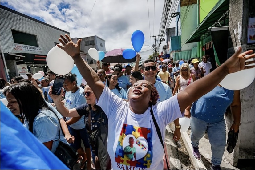 4AA67BC4-3293-4D9C-8D4E-CB3A152539E6