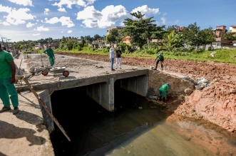 BDAF6C39-69D0-4BAD-893E-CB9867597454