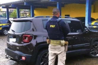 F27F3FB5-8AF6-45DC-B11C-A5D4E56EFB56