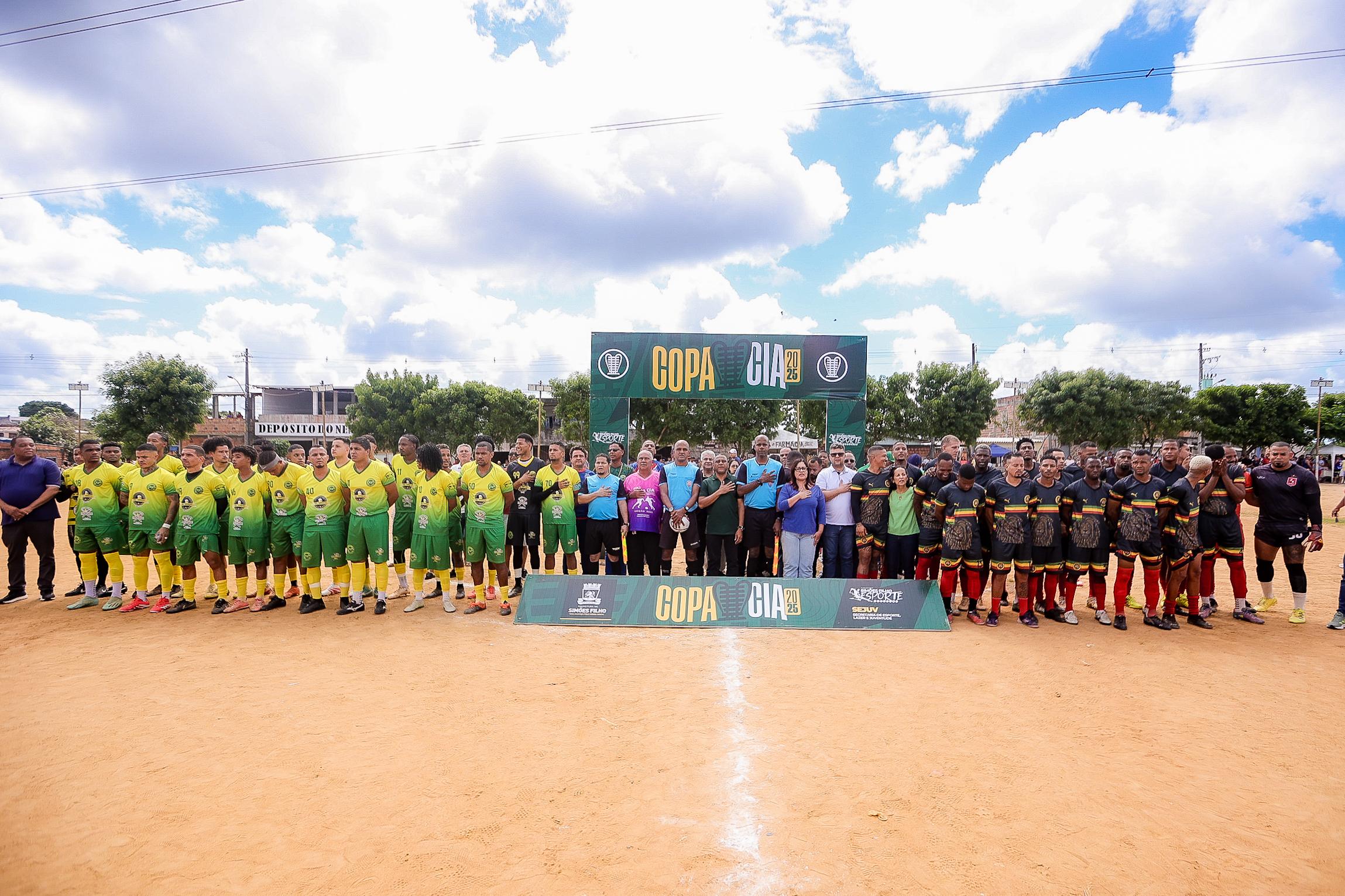 FEE649BB-BD09-4AE4-9DEC-68F81195E4CE